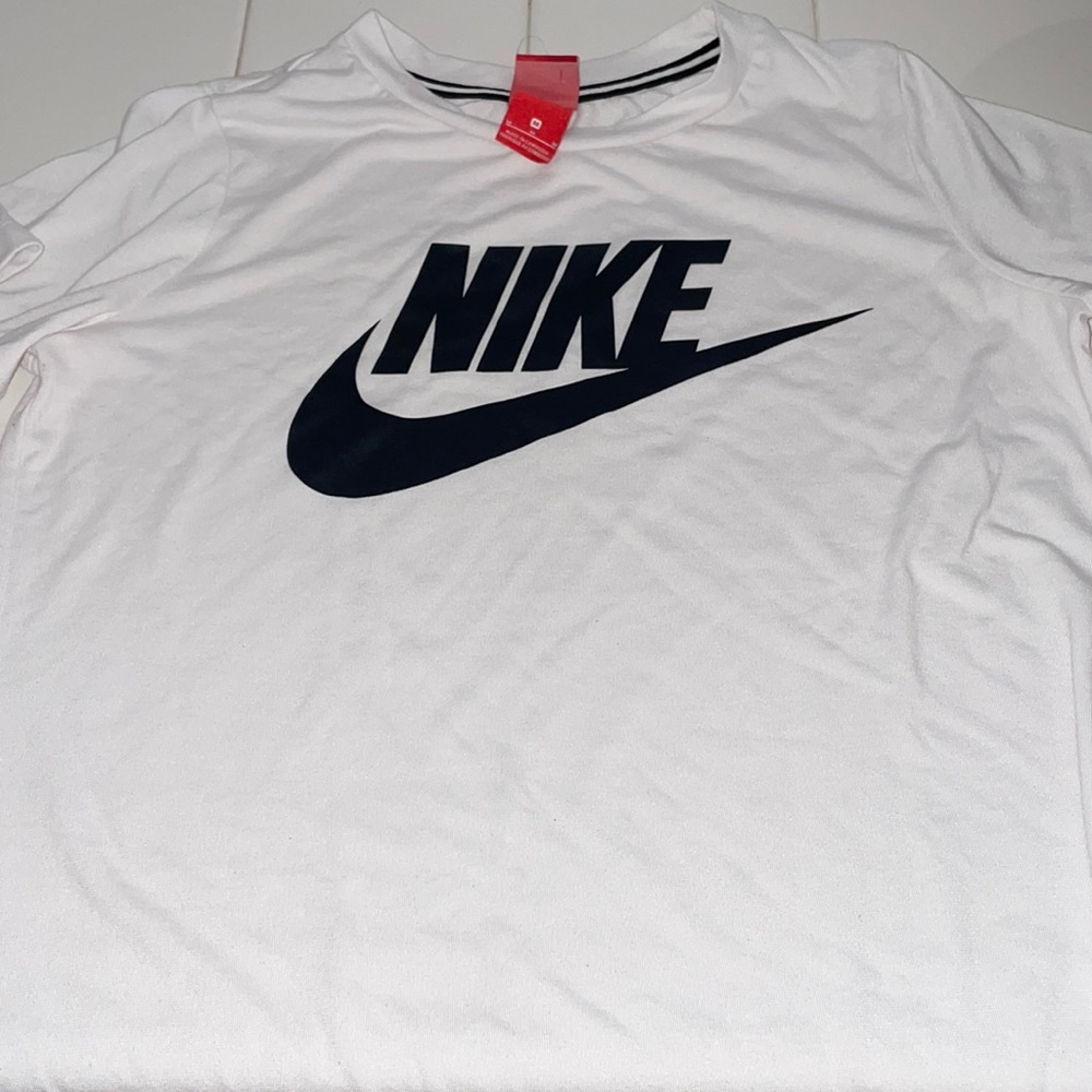 Nike t shirt
